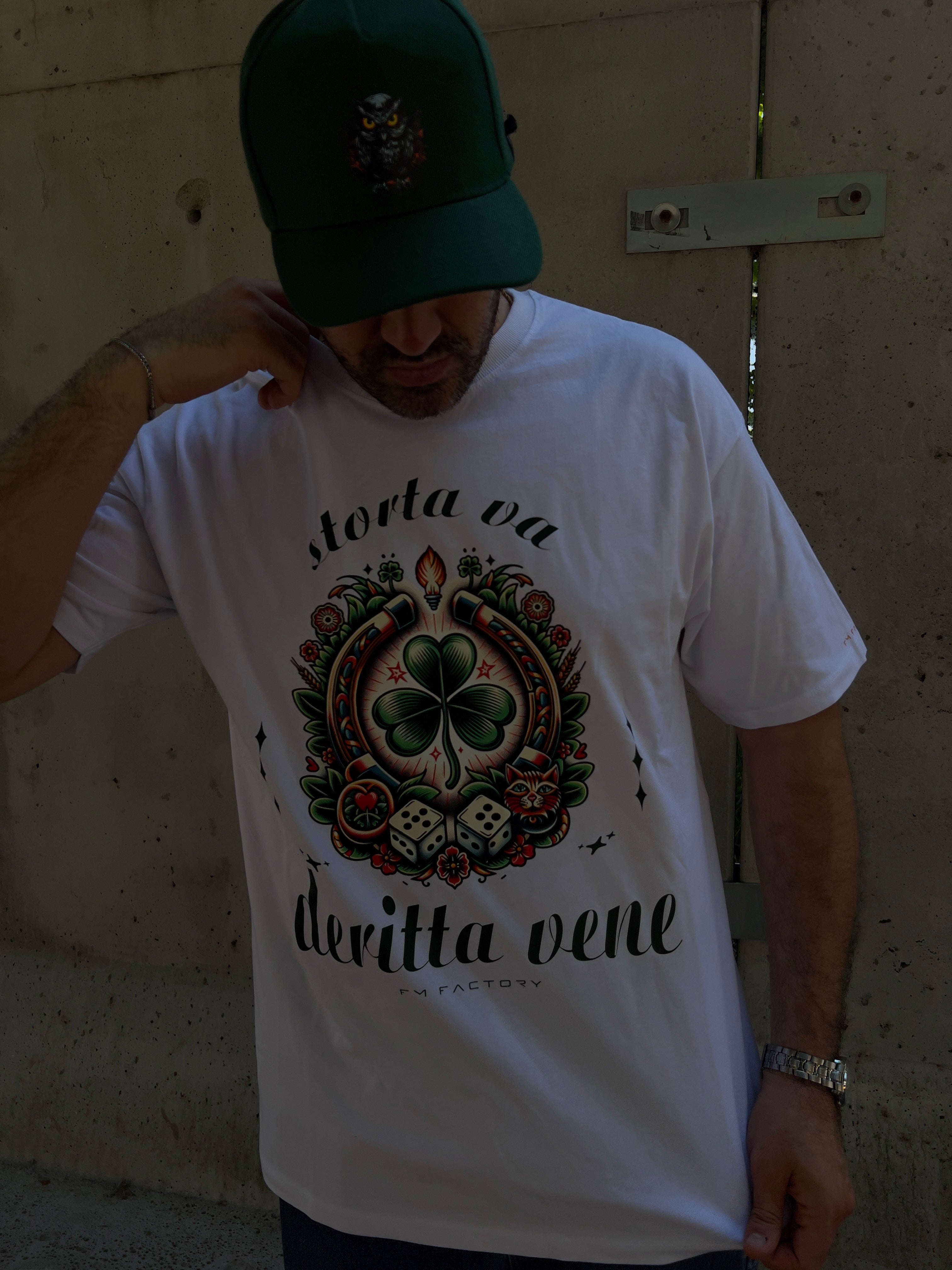 T-shirt "Storta va, deritta vene"