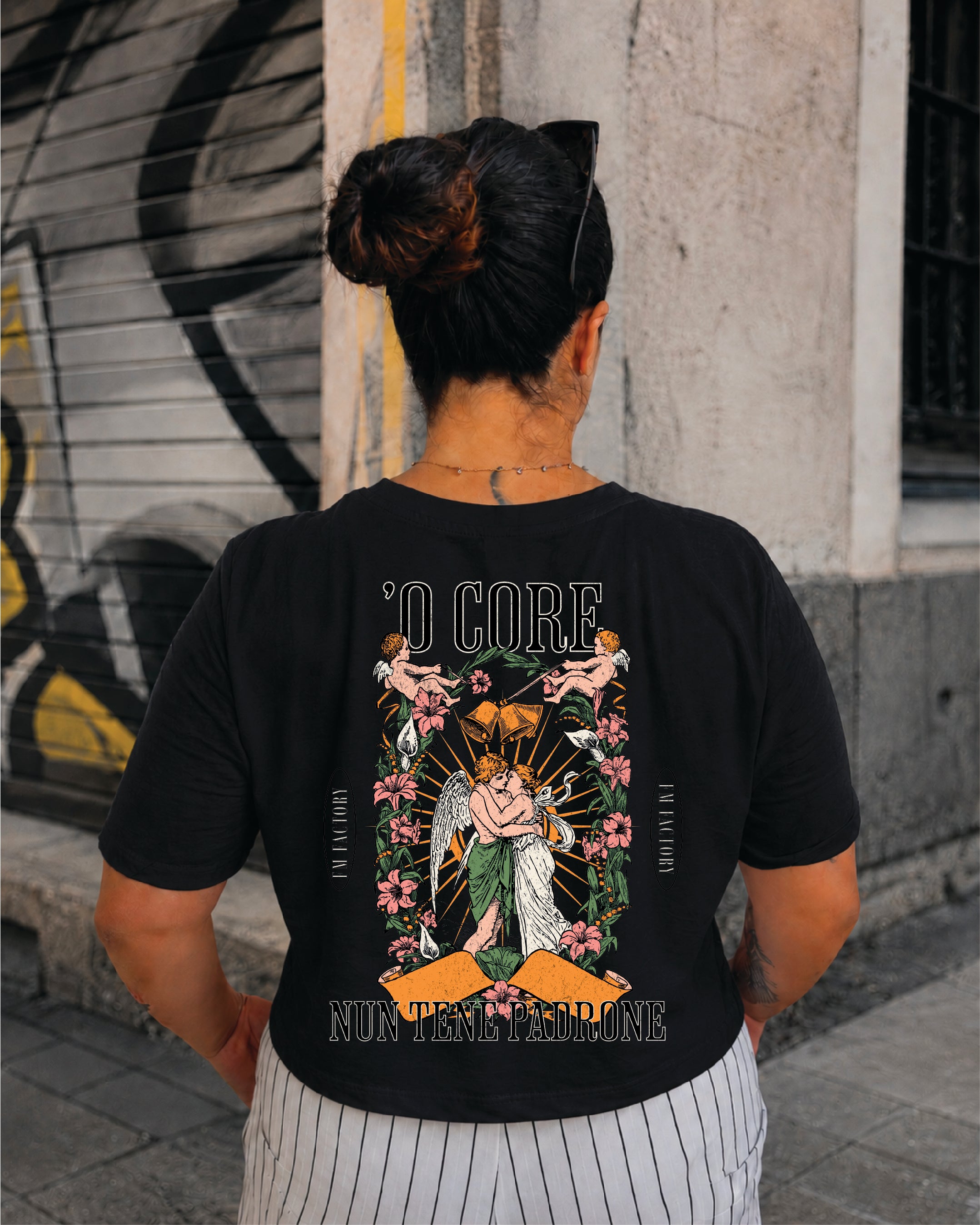 T-shirt Crop Donna "'O core nun tene padrone"