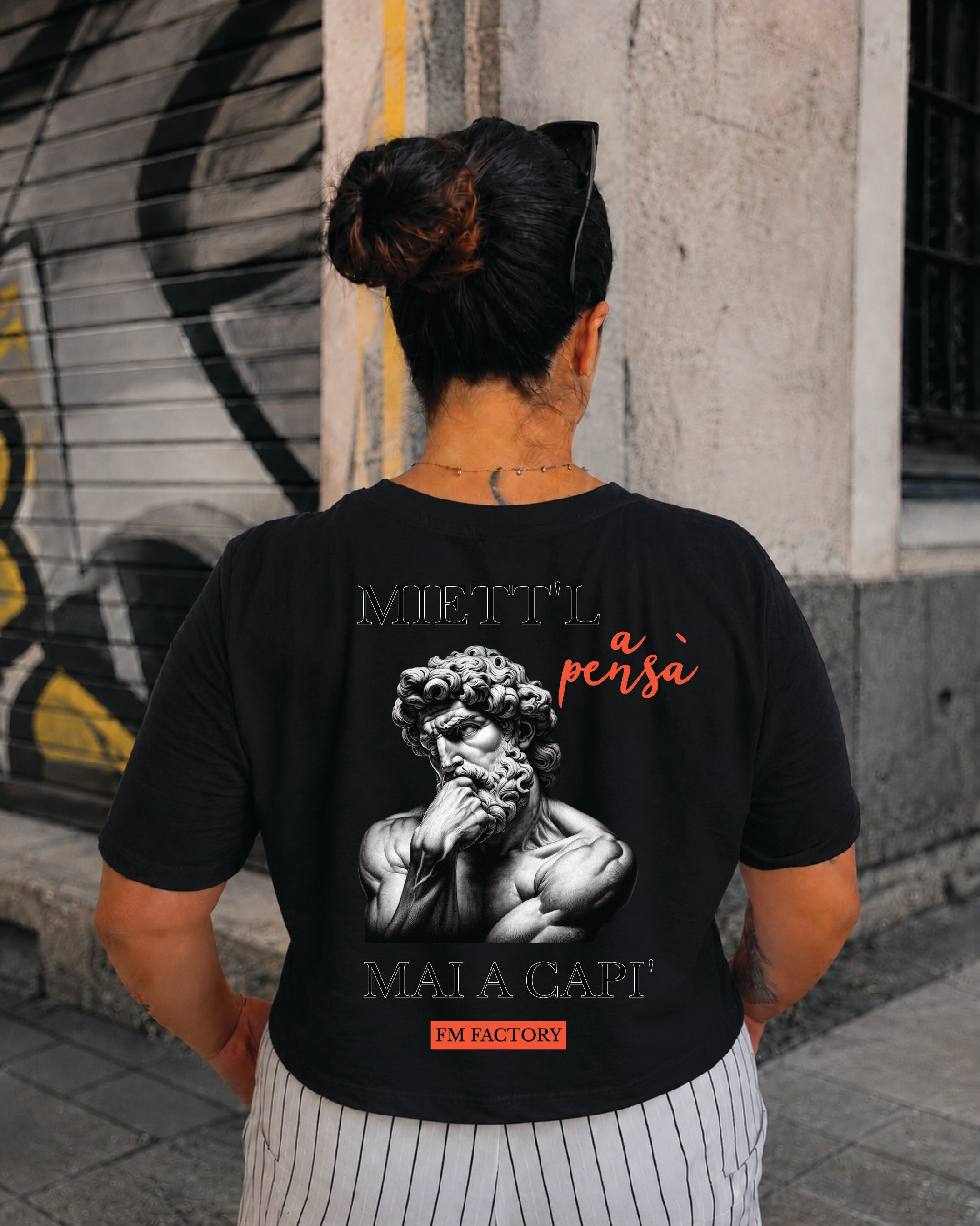 T-shirt Crop Donna "Miett'l a pensà, mai a capì"