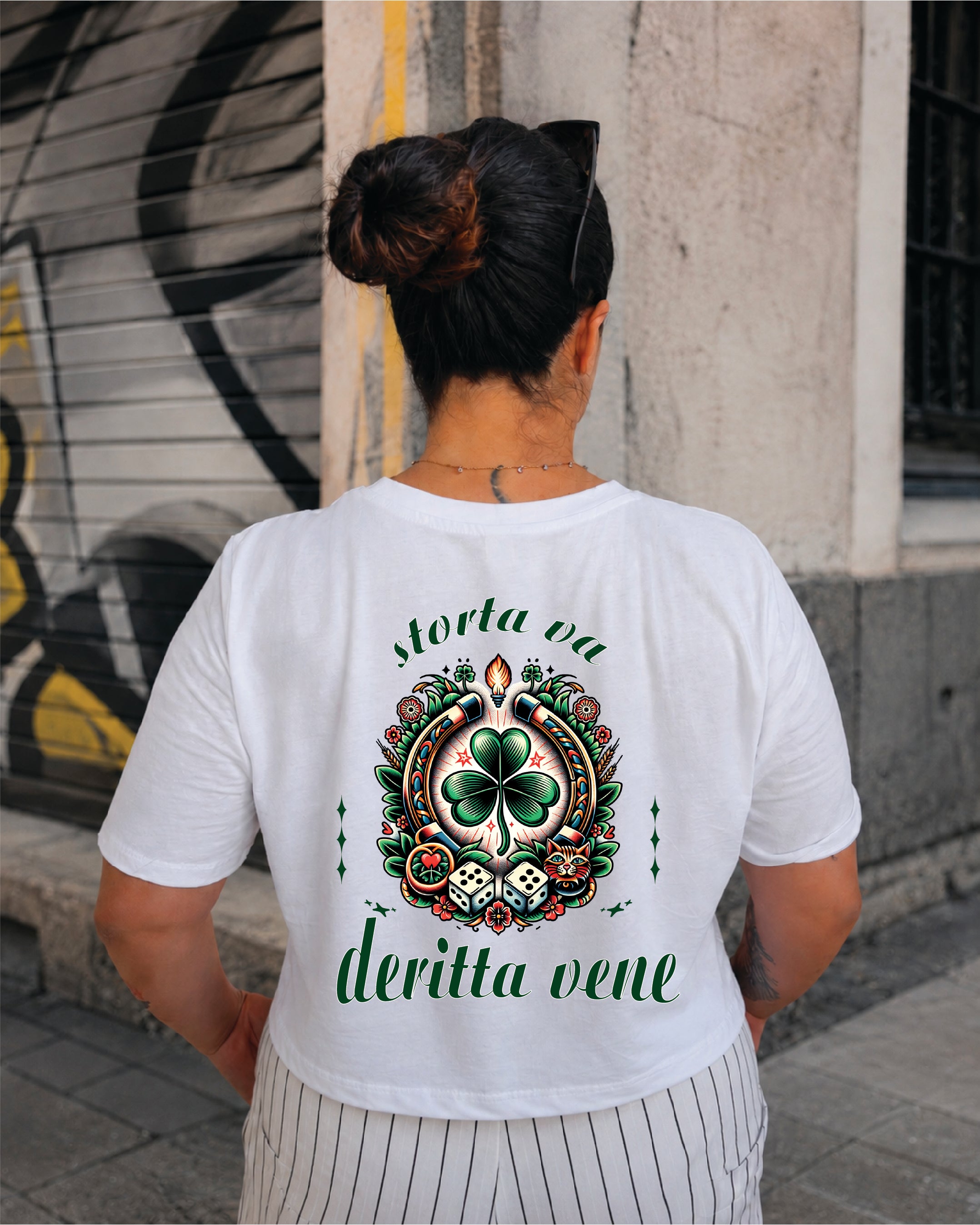T-shirt Crop Donna " Storta va, deritta vene"